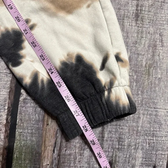 Hollister Tie-Dye Ultra High Rise Sweatpants - Picture 5 of 5